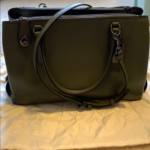 Coach Brooklyn 34 Satchel - Picture 3 of 14